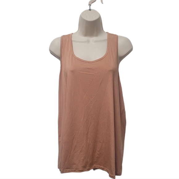 Fabletics Tops - NWT Fabletics nude racerback tank XXL